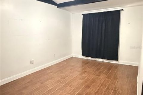 Villa ou maison à vendre à Tampa, Floride: 4 chambres, 157.75 m2 № 1675428 - photo 8