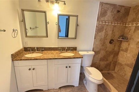 Villa ou maison à vendre à Tampa, Floride: 4 chambres, 157.75 m2 № 1675428 - photo 15