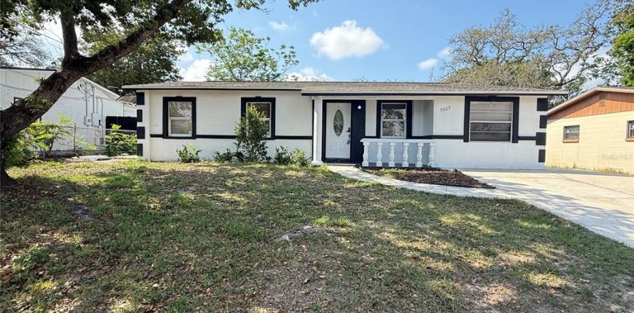 Villa ou maison à Tampa, Floride 4 chambres, 157.75 m2 № 1675428