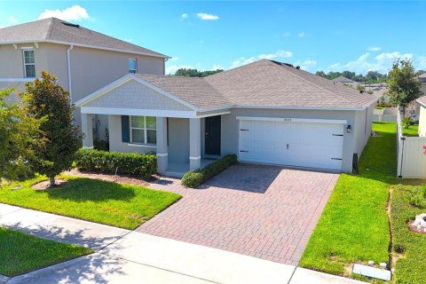 Villa ou maison à louer à Apopka, Floride: 4 chambres, 152.27 m2 № 2157734 - photo 4