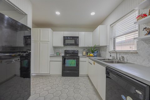 Adosado en venta en Lauderhill, Florida, 2 dormitorios, 173.17 m2 № 2084780 - foto 14