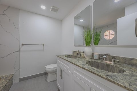 Adosado en venta en Lauderhill, Florida, 2 dormitorios, 173.17 m2 № 2084780 - foto 9