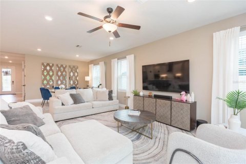 Villa ou maison à vendre à Wesley Chapel, Floride: 4 chambres, 271.46 m2 № 2337300 - photo 12