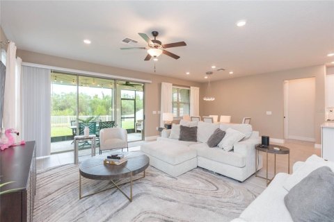 Villa ou maison à vendre à Wesley Chapel, Floride: 4 chambres, 271.46 m2 № 2337300 - photo 11