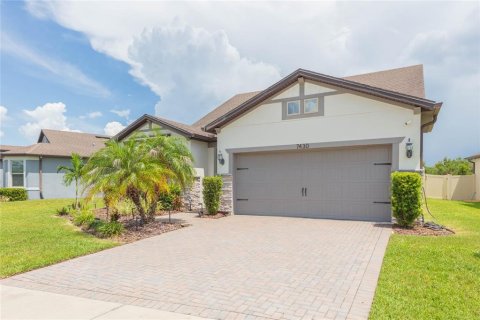 Villa ou maison à vendre à Wesley Chapel, Floride: 4 chambres, 271.46 m2 № 2337300 - photo 4