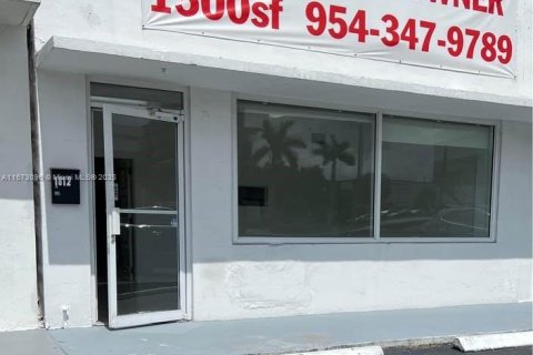 Propiedad comercial en venta en Hollywood, Florida № 1940935 - foto 10