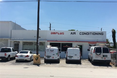 Propiedad comercial en venta en Hollywood, Florida № 1940935 - foto 5