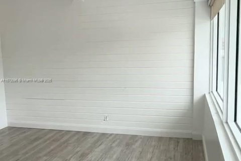 Propiedad comercial en venta en Hollywood, Florida № 1940935 - foto 11