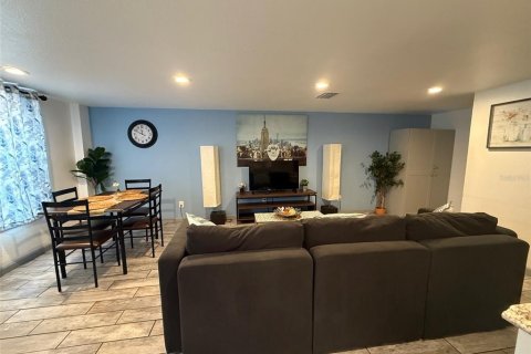 Commercial property in Lakeland, Florida 7 bedrooms, 137.5 sq.m. № 2229730 - photo 26