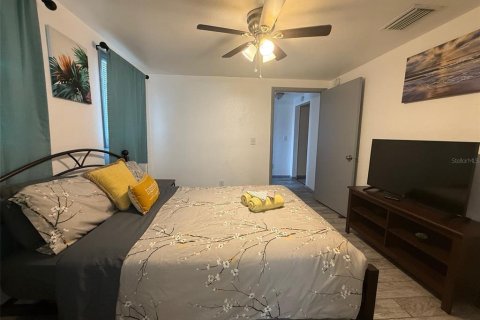 Commercial property in Lakeland, Florida 7 bedrooms, 137.5 sq.m. № 2229730 - photo 10