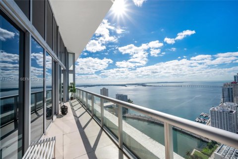 Condominio en alquiler en Miami, Florida, 3 dormitorios, 169.55 m2 № 2011266 - foto 17