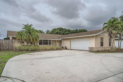 House in Palm Beach Gardens, Florida 3 bedrooms, 151.62 sq.m. № 1763019 - photo 2