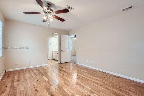 House in Palm Beach Gardens, Florida 3 bedrooms, 151.62 sq.m. № 1763019 - photo 12
