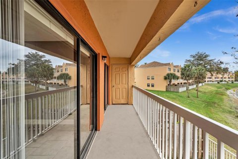 Studio in the Condo in Fort Lauderdale, Florida  № 2024425 - photo 11