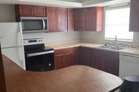 Apartamento en alquiler en Kissimmee, Florida, 3 dormitorios, 125.7 m2 № 1919537 - foto 3