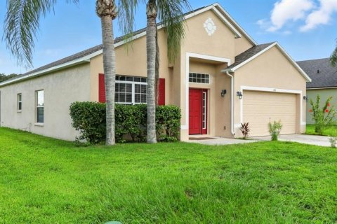House in Sanford, Florida 3 bedrooms, 162.67 sq.m. № 1885396 - photo 1
