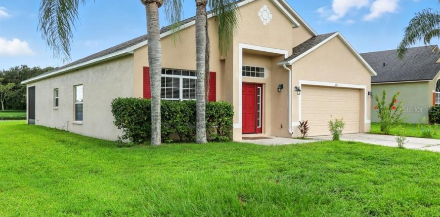 House in Sanford, Florida 3 bedrooms, 162.67 sq.m. № 1885396