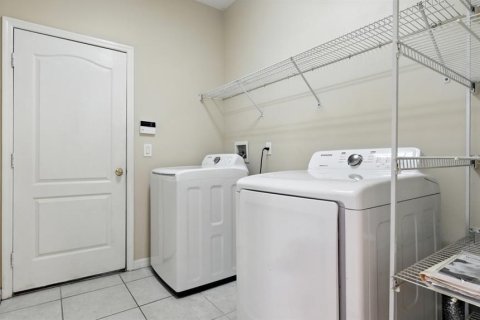 House in Sanford, Florida 3 bedrooms, 162.67 sq.m. № 1885396 - photo 22