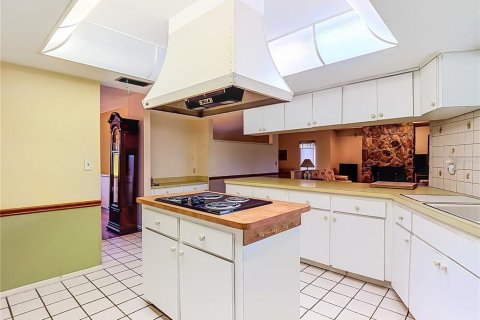 Купить виллу или дом в Нью-Порт-Ричи, Флорида 5 комнат, 174.93м2, № 2156845 - фото 15