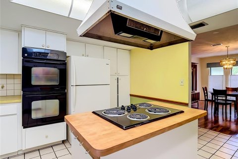 Купить виллу или дом в Нью-Порт-Ричи, Флорида 5 комнат, 174.93м2, № 2156845 - фото 14