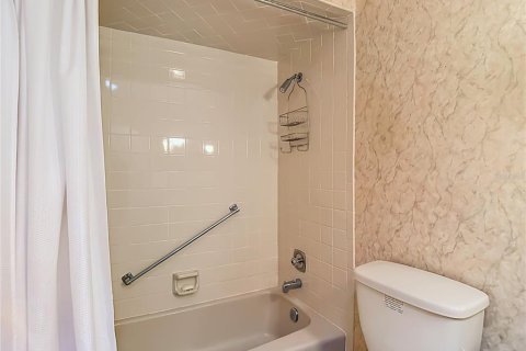Купить виллу или дом в Нью-Порт-Ричи, Флорида 5 комнат, 174.93м2, № 2156845 - фото 24