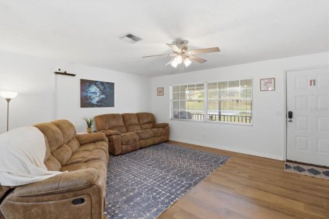 House in Beverly Hills, Florida 3 bedrooms, 124.4 sq.m. № 2211686 - photo 4