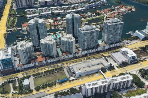 Copropriété à vendre à Sunny Isles Beach, Floride: 3 chambres, 138.61 m2 № 1861452 - photo 26
