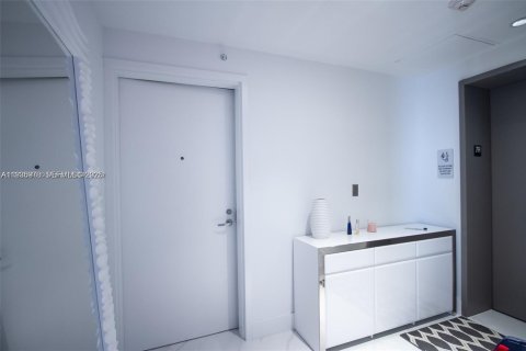 Купить кондоминиум в Норт-Майами-Бич, Флорида 2 спальни, 103.96м2, № 2089243 - фото 14