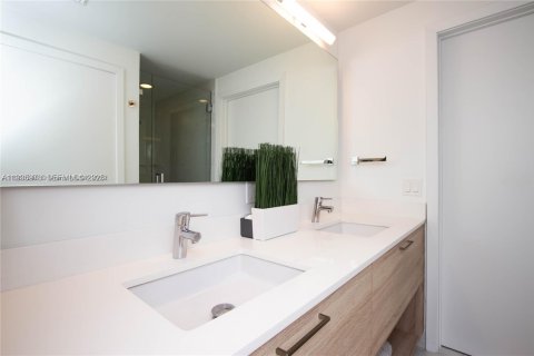 Купить кондоминиум в Норт-Майами-Бич, Флорида 2 спальни, 103.96м2, № 2089243 - фото 21