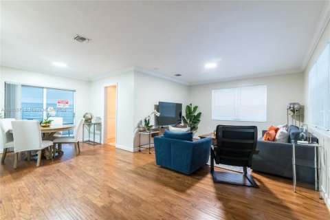 Casa en venta en Miramar, Florida, 2 dormitorios, 89.65 m2 № 2034882 - foto 4