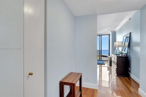 Condominio en venta en Aventura, Florida, 2 dormitorios, 144.93 m2 № 1710145 - foto 26