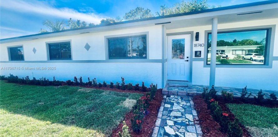 Casa en Miami Gardens, Florida 4 dormitorios, 181.9 m2 № 1728695
