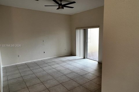 Townhouse in Homestead, Florida 3 bedrooms, 155.15 sq.m. № 2172970 - photo 7