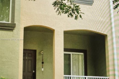 Townhouse in Homestead, Florida 3 bedrooms, 155.15 sq.m. № 2172970 - photo 1