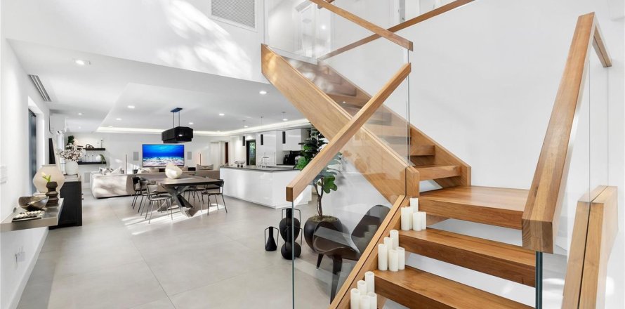 Villa ou maison à Fort Lauderdale, Floride 5 chambres, 374.95 m2 № 2147370