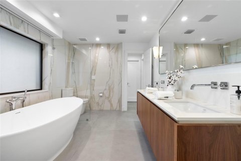 Villa ou maison à vendre à Fort Lauderdale, Floride: 5 chambres, 374.95 m2 № 2147370 - photo 16
