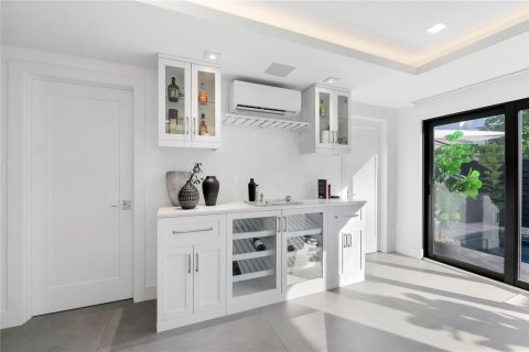 Villa ou maison à vendre à Fort Lauderdale, Floride: 5 chambres, 374.95 m2 № 2147370 - photo 11