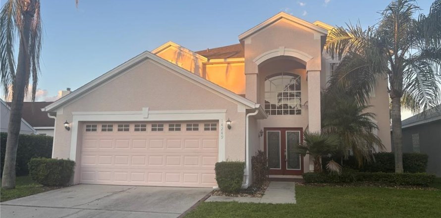 Villa ou maison à Orlando, Floride 4 chambres, 241.64 m2 № 2400425