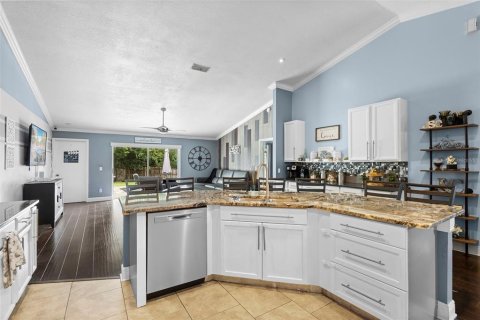 Casa en venta en Orlando, Florida, 4 dormitorios, 187.11 m2 № 1913314 - foto 6