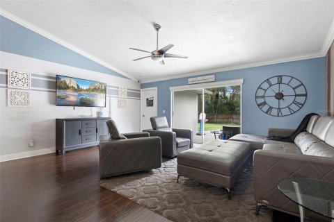 Casa en venta en Orlando, Florida, 4 dormitorios, 187.11 m2 № 1913314 - foto 9