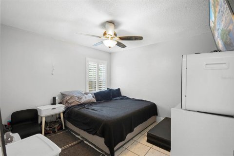 Casa en venta en Orlando, Florida, 4 dormitorios, 187.11 m2 № 1913314 - foto 28
