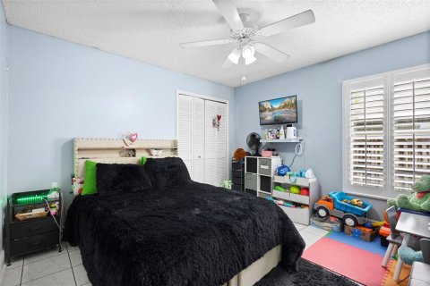 Casa en venta en Orlando, Florida, 4 dormitorios, 187.11 m2 № 1913314 - foto 26