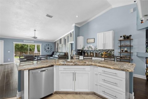 Casa en venta en Orlando, Florida, 4 dormitorios, 187.11 m2 № 1913314 - foto 5