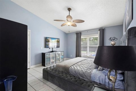 Casa en venta en Orlando, Florida, 4 dormitorios, 187.11 m2 № 1913314 - foto 19
