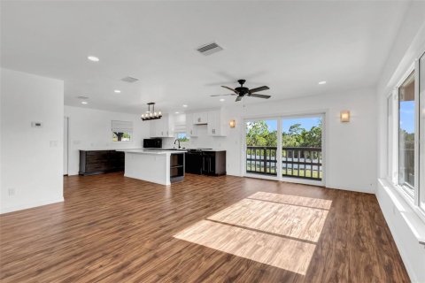 Villa ou maison à vendre à Punta Gorda, Floride: 3 chambres, 208.1 m2 № 2197111 - photo 5
