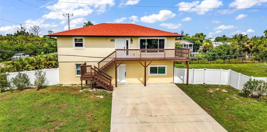 Villa ou maison à Punta Gorda, Floride 3 chambres, 208.1 m2 № 2197111