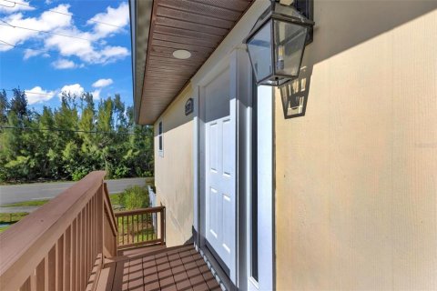 Villa ou maison à vendre à Punta Gorda, Floride: 3 chambres, 208.1 m2 № 2197111 - photo 4