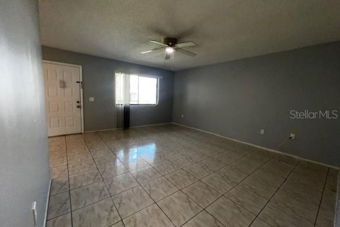 Condominio en alquiler en Orlando, Florida, 2 dormitorios, 88.54 m2 № 1881326 - foto 19