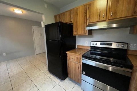 Condominio en alquiler en Orlando, Florida, 2 dormitorios, 88.54 m2 № 1881326 - foto 21