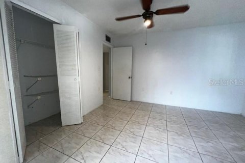 Condominio en alquiler en Orlando, Florida, 2 dormitorios, 88.54 m2 № 1881326 - foto 10